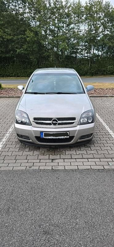 Gold Gebraucht 2002 Opel Vectra GTS Limousine | 3.000 € (Etwas zu teuer) - Bild 1/4