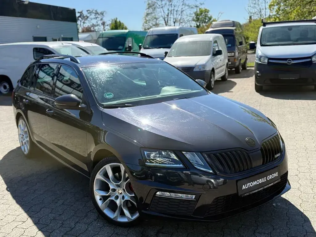 Gebraucht Skoda Octavia vRS 184 PS (135 kW) 2018 Schwarz Kombi