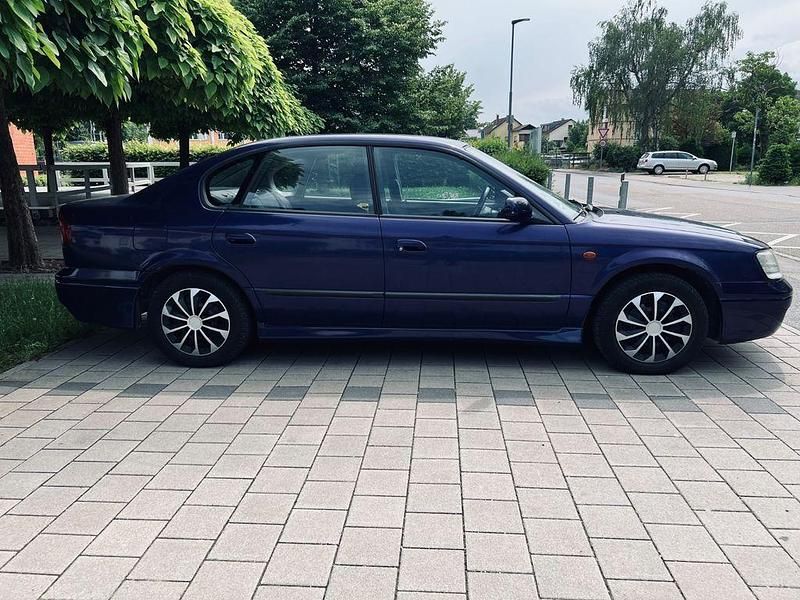 Gebraucht Subaru Legacy 156 PS (114 kW) 1999 Blau Limousine