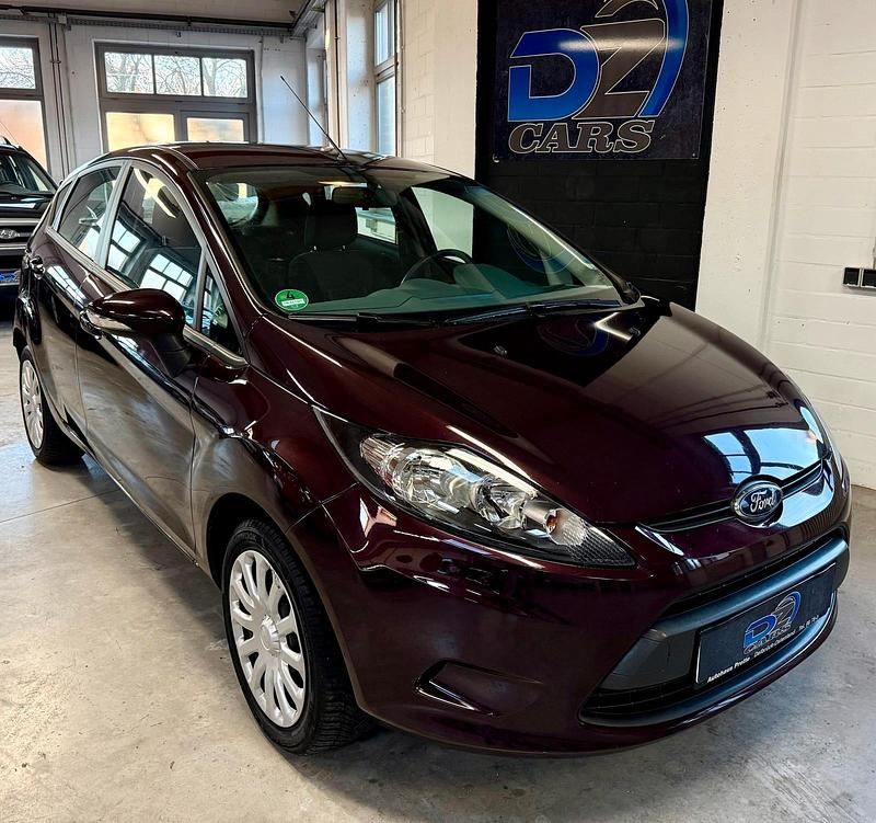 Violet Gebraucht 2009 Ford Fiesta Kleinwagen | 3.899 € - Bild 1/4