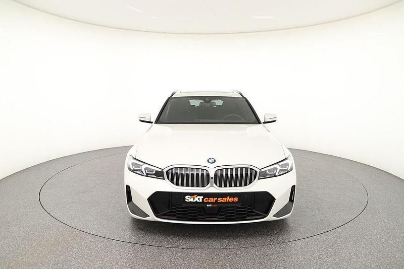 Gebraucht BMW 320 M Sport 184 PS (135 kW) 2025 Alpinweiß Kombi