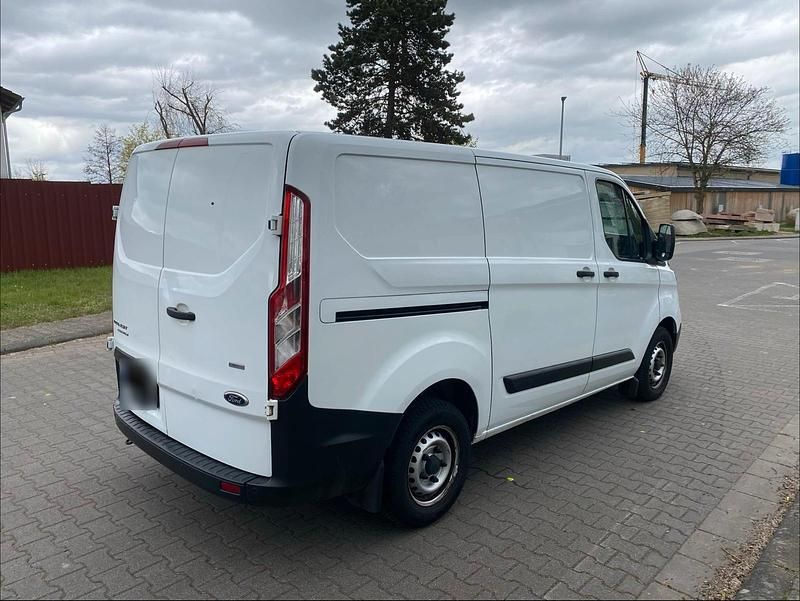 Gebraucht Ford Transit Custom 105 PS (77 kW) 2019 Weiß Van / Kleinbus