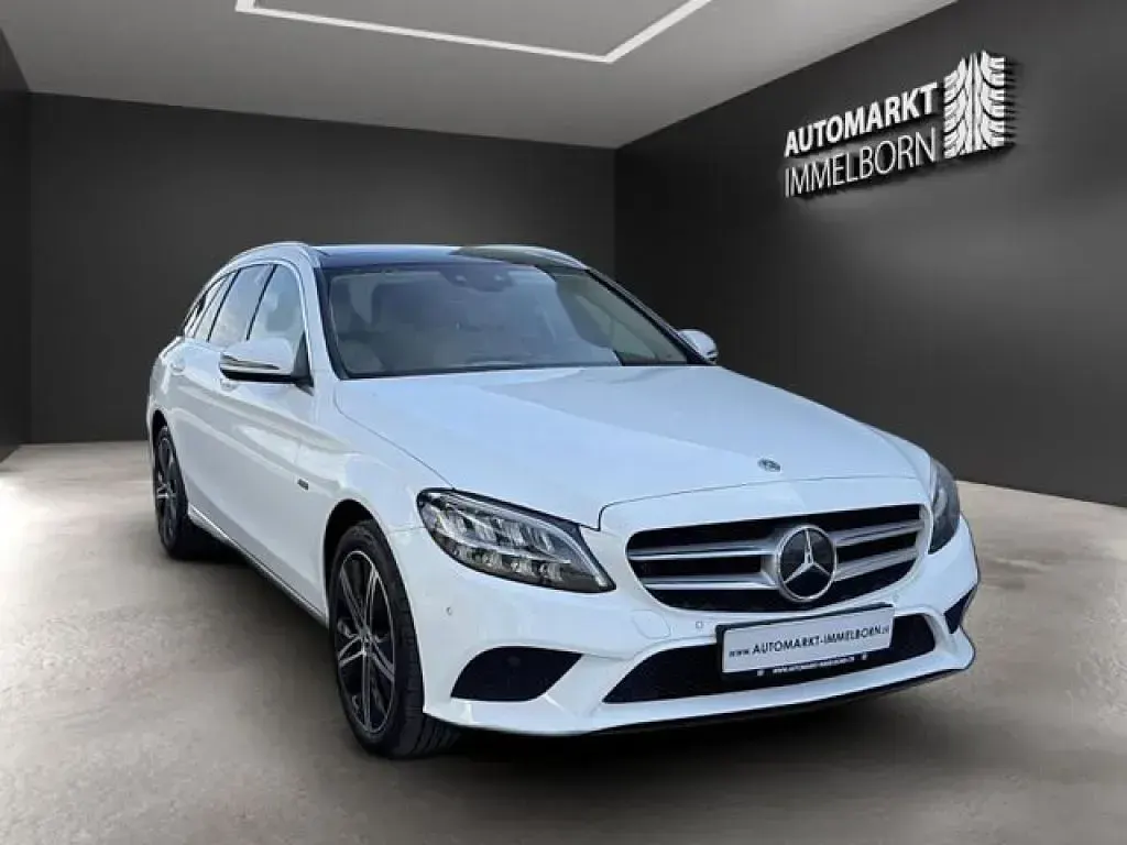 Gebraucht Mercedes E300 320 PS (235 kW) 2020 Polarweiss Kombi