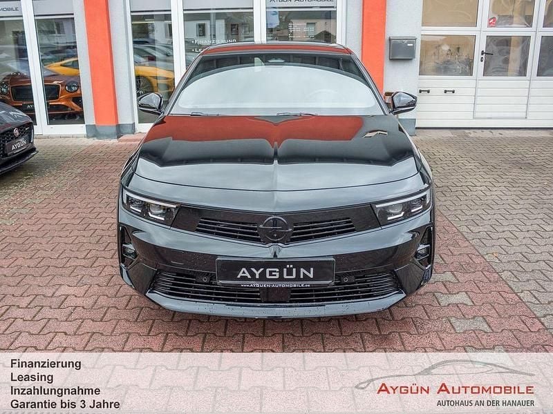 Gebraucht Opel Astra 131 PS (96 kW) 2024 Karbon schwarz metallic Limousine