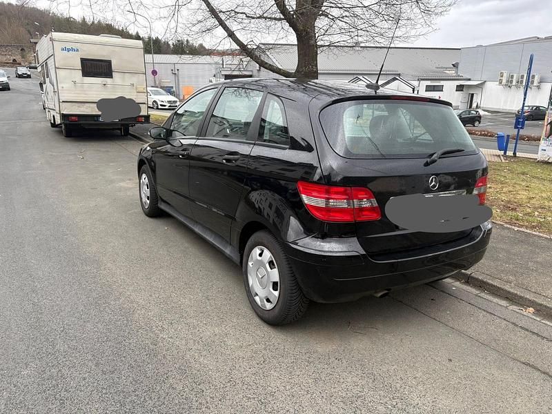 Gebraucht Mercedes B170 115 PS (84 kW) 2006 Schwarz Van / Kleinbus
