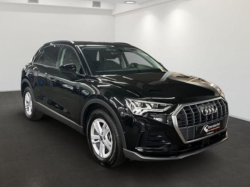Gebraucht Audi Q3 Business 150 PS (110 kW) 2022 Mythosschwarz metallic SUV