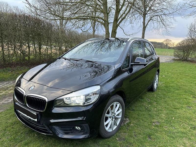 Gebraucht BMW 216 Active Tourer Advantage 116 PS (85 kW) 2015 Schwarz Van / Kleinbus