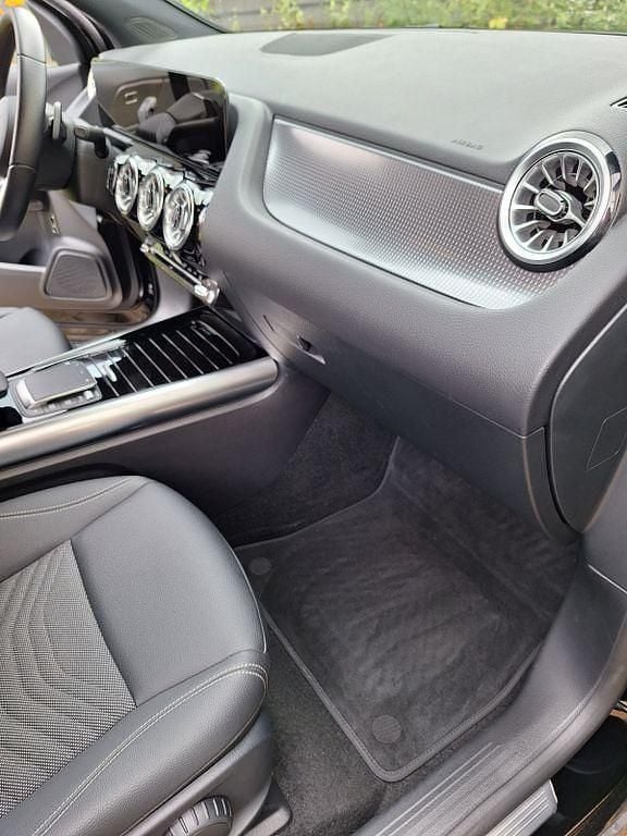 Gebraucht Mercedes EQA250 139 kW (190 PS) 2023 Schwarz SUV