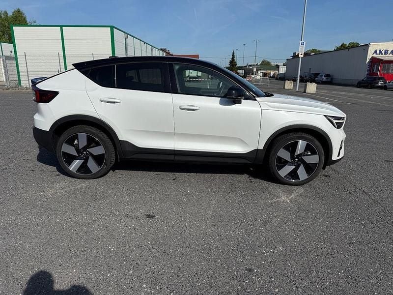 Weiß Gebraucht 2021 Volvo EC40 SUV | 29.999 € (Superpreis) - Bild 1/4