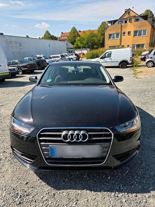 Schwarz Gebraucht 2015 Audi A4 Limousine | 12.900 € (Superpreis) - Bild 1/4