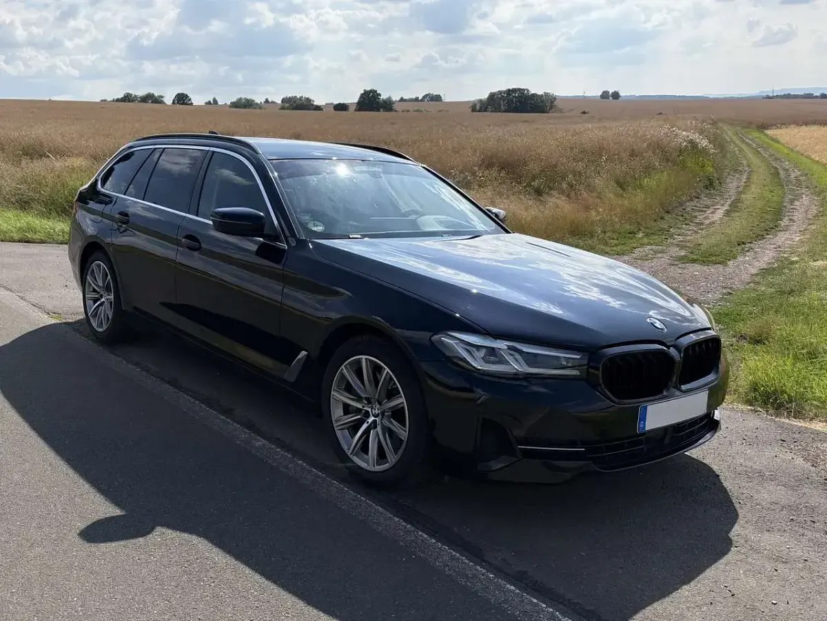 Gebraucht BMW 540 Sport Line 333 PS (244 kW) 2020 Schwarz Kombi