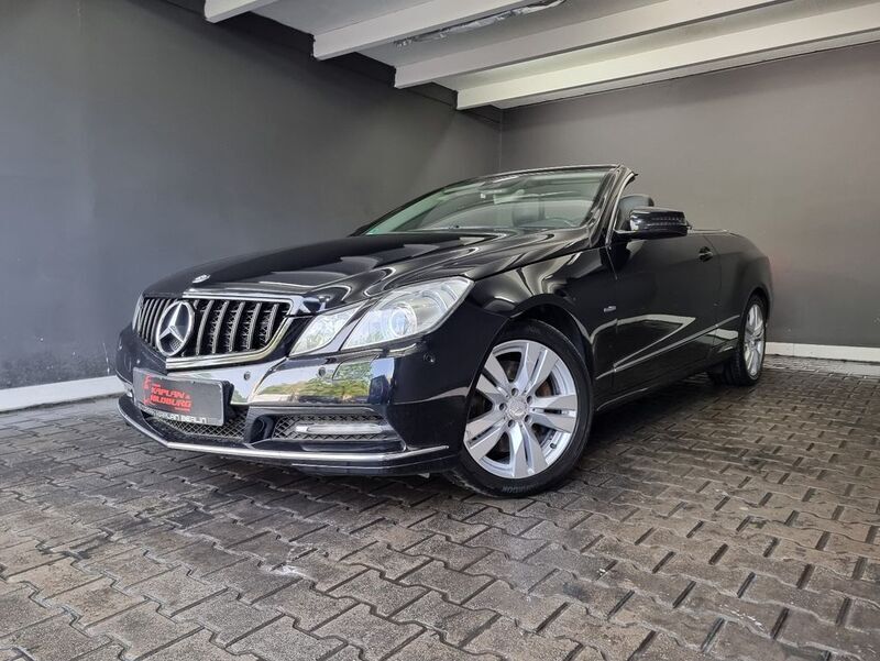 Schwarz Gebraucht 2011 Mercedes E350 Cabrio | 13.990 € (Fairer Preis) - Bild 1/4