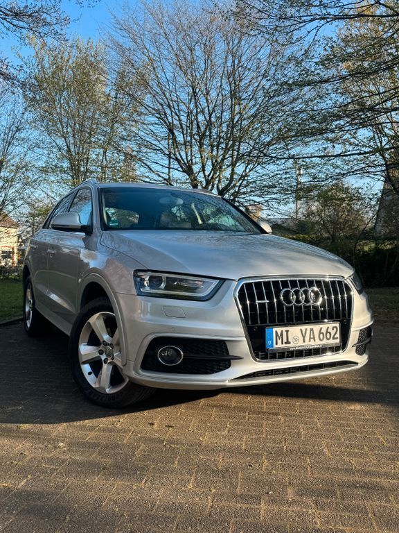 Grau Gebraucht 2014 Audi Q3 Performance SUV | 17.100 € (Guter Preis) - Bild 1/4