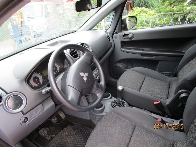 Gebraucht Mitsubishi Colt 75 PS (55 kW) 2009 Rot Limousine