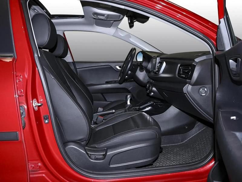 Gebraucht Kia Rio 120 PS (88 kW) 2019 Rot Kleinwagen