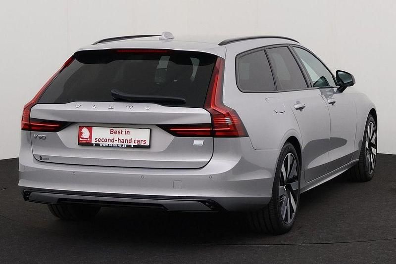 Second-hand Volvo V90 Plus 2024 Argintiu Break