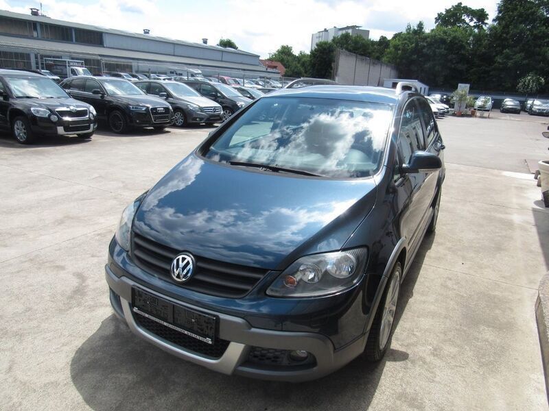 Blau Gebraucht 2007 VW Golf Plus Cross Van / Kleinbus | 5.900 € (Fairer Preis) - Bild 1/4