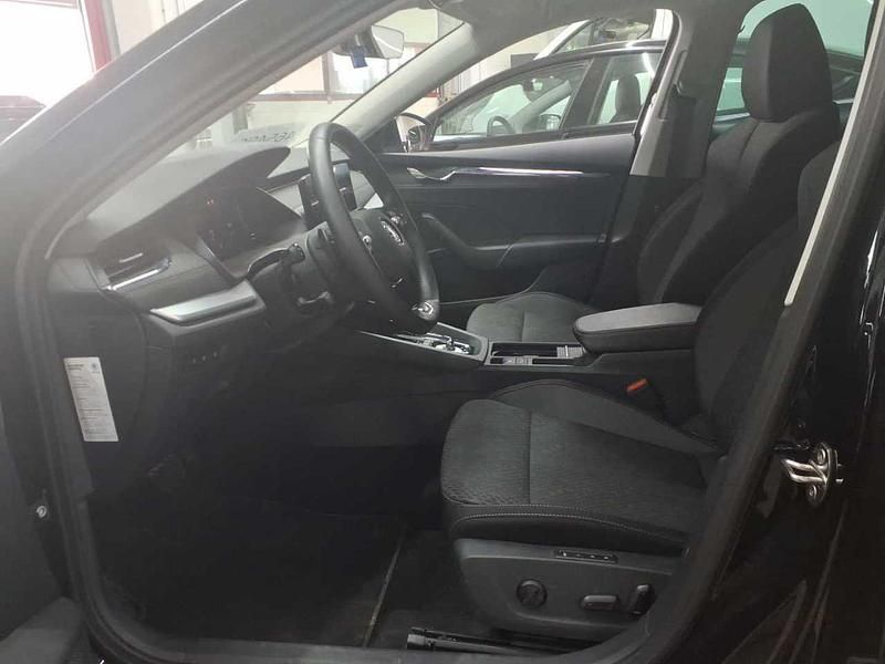 Gebraucht Skoda Octavia First Edition 150 PS (110 kW) 2020 Crystalblack premium metallic Kombi