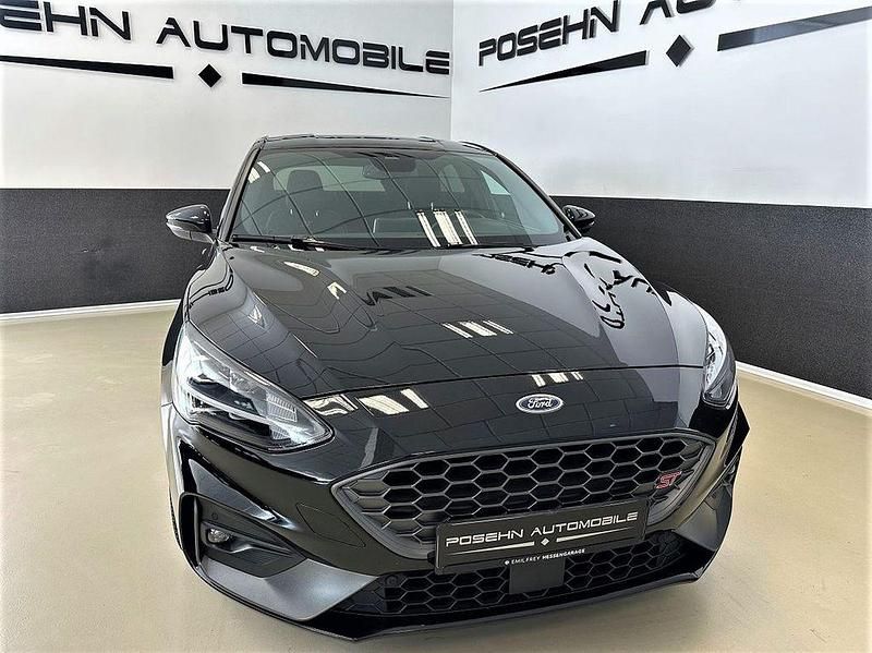 Gebraucht Ford Focus Performance Edition 280 PS (205 kW) 2021 Schwarz Limousine