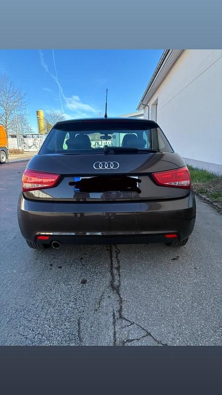 Gebraucht Audi A1 S-Line 90 PS (66 kW) 2011 Braun Kleinwagen