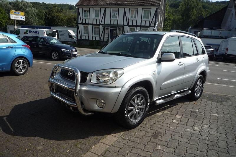 Silber Gebraucht 2005 Toyota RAV4 Sol SUV | 5.999 € (Etwas zu teuer) - Bild 1/4