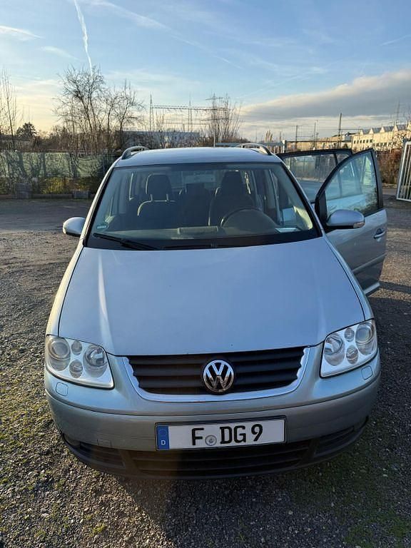 Gebraucht 2006 VW Touran Highline Van / Kleinbus | 3.200 € (Fairer Preis) - Bild 1/4