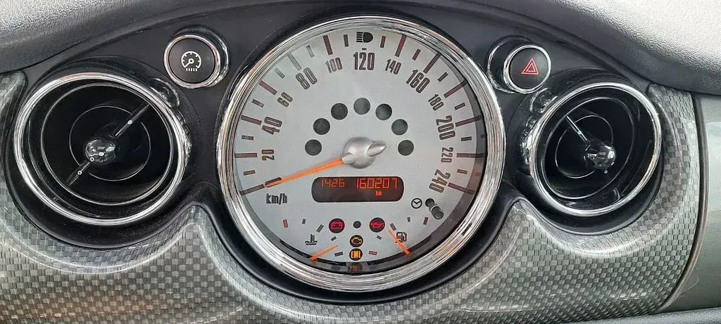 Używany Mini Cooper 116 KM (85 kW) 2006 Szary Hatchback