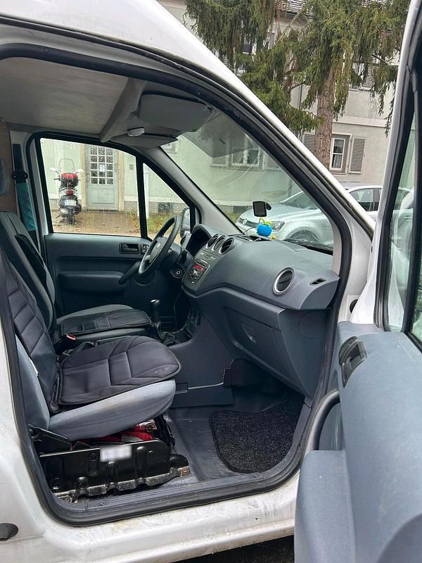 Second-hand Ford Tourneo 2012 Alb Monovolum