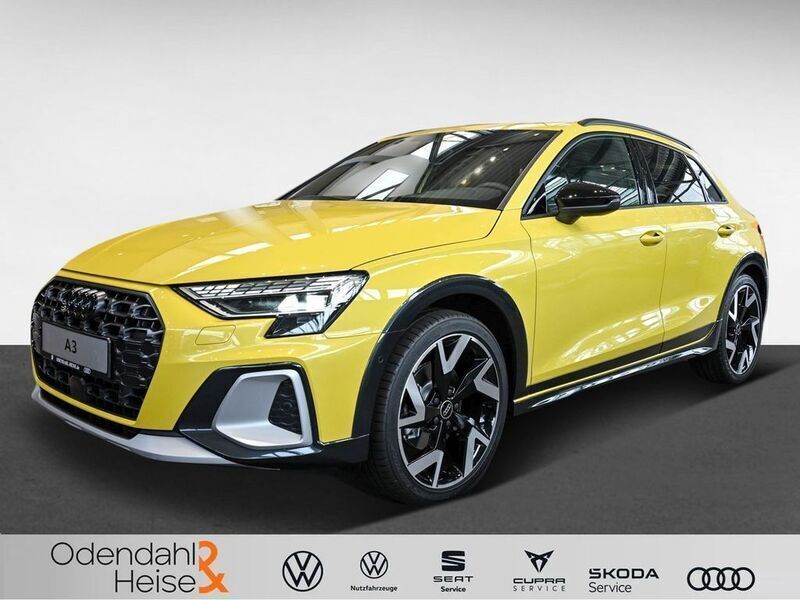 Polsterfarbe: schwarz Gebraucht 2024 Audi A3 Ambiente Kleinwagen | 37.480 € (Fairer Preis) - Bild 1/4