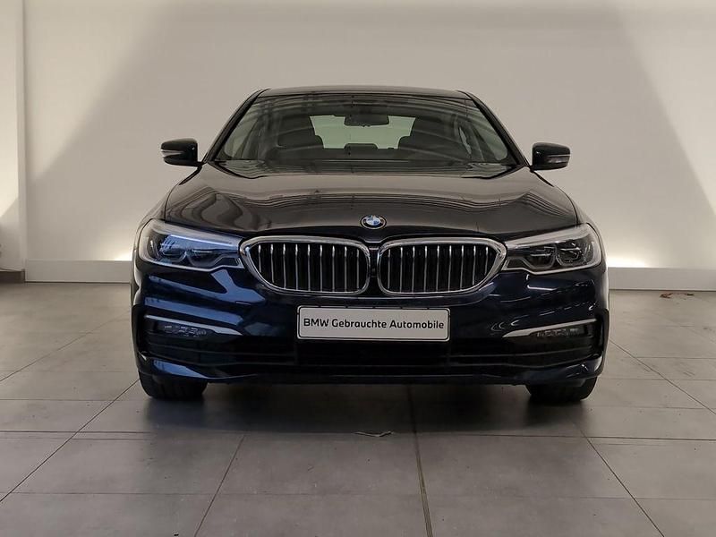Gebraucht BMW 530 252 PS (185 kW) 2018 Imperialblau brillanteffekt me Limousine