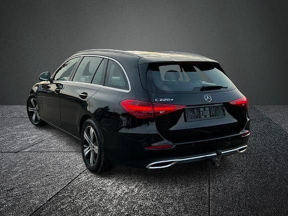 Gebraucht Mercedes C220 200 PS (147 kW) 2022 Schwarz Limousine