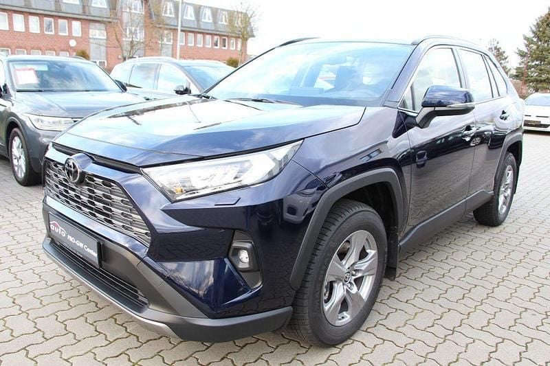 Blau Gebraucht 2022 Toyota RAV4 Comfort SUV | 37.900 € - Bild 1/4