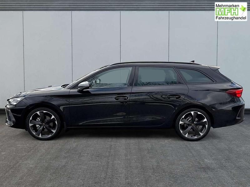 Neu Cupra Leon 150 PS (110 kW) 2025 Schwarz Kombi