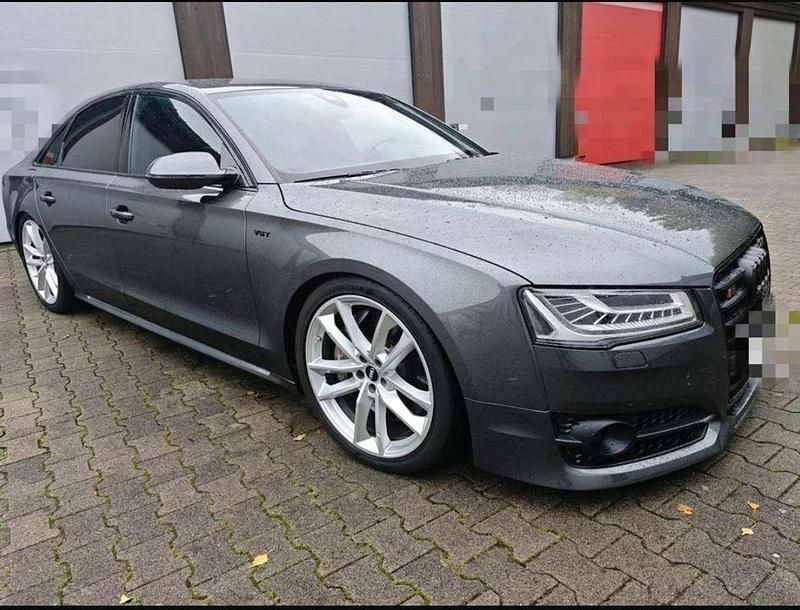 Gebraucht Audi S8 plus 605 PS (444 kW) 2016 Grau Limousine