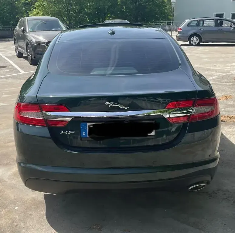 Gebraucht Jaguar XF 190 PS (139 kW) 2011 Grün Limousine