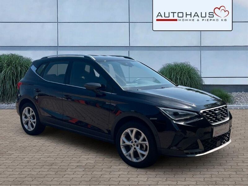 Schwarz Gebraucht 2023 Seat Arona FR SUV | 20.900 € (Fairer Preis) - Bild 1/4