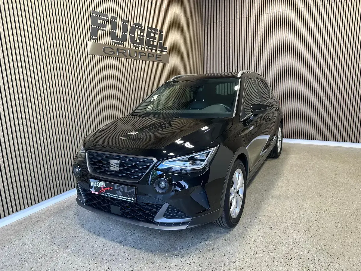 Gebraucht Seat Arona FR-Line 95 PS (69 kW) 2025 Midnight schwarz SUV