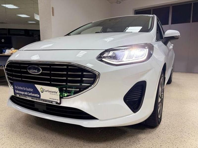 Gebraucht Ford Fiesta Titanium 101 PS (74 kW) 2023 Weiß Kleinwagen