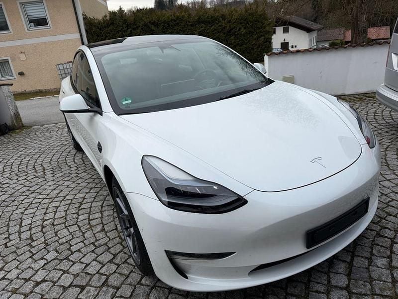 Gebraucht Tesla Model 3 366 kW (498 PS) 2022 Weiß Limousine