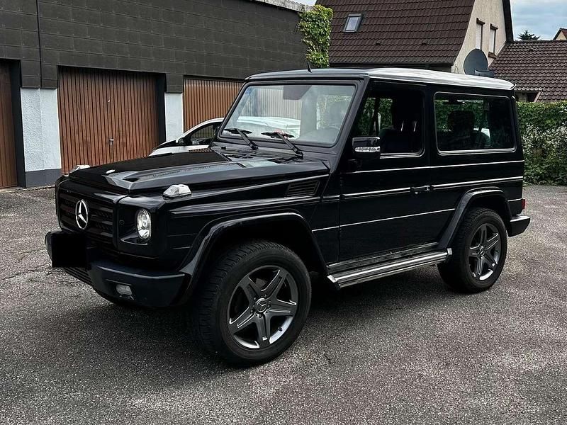 Schwarz Gebraucht 2008 Mercedes G320 SUV | 82.000 € - Bild 1/4