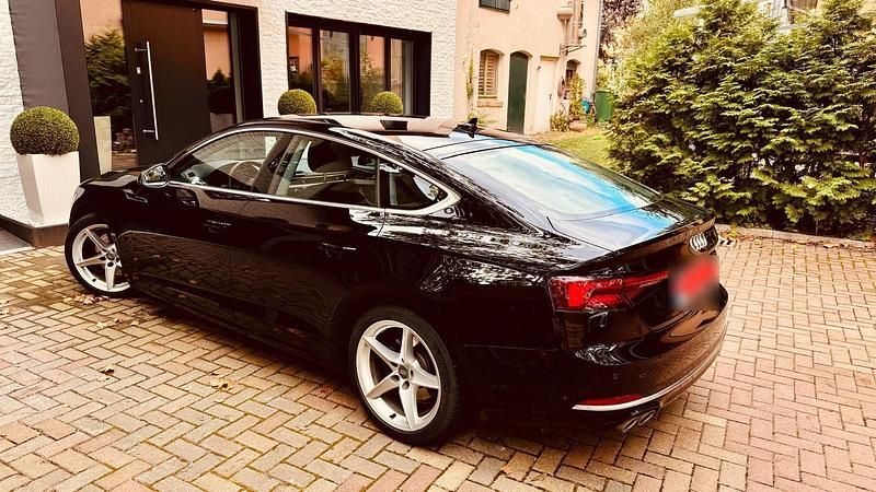 Gebraucht Audi A5 Sportback 190 PS (139 kW) 2018 Schwarz Kleinwagen