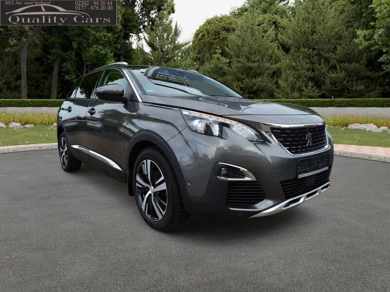 Grau Gebraucht 2018 Peugeot 5008 Allure Van / Kleinbus | 13.900 € (Fairer Preis) - Bild 1/4