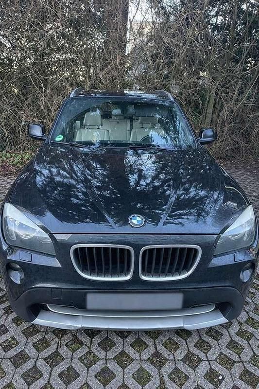 Gebraucht BMW X1 177 PS (130 kW) 2011 Schwarz SUV