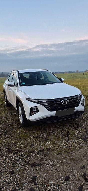 Weiß Gebraucht 2023 Hyundai Tucson Select SUV | 22.900 € (Guter Preis) - Bild 1/4