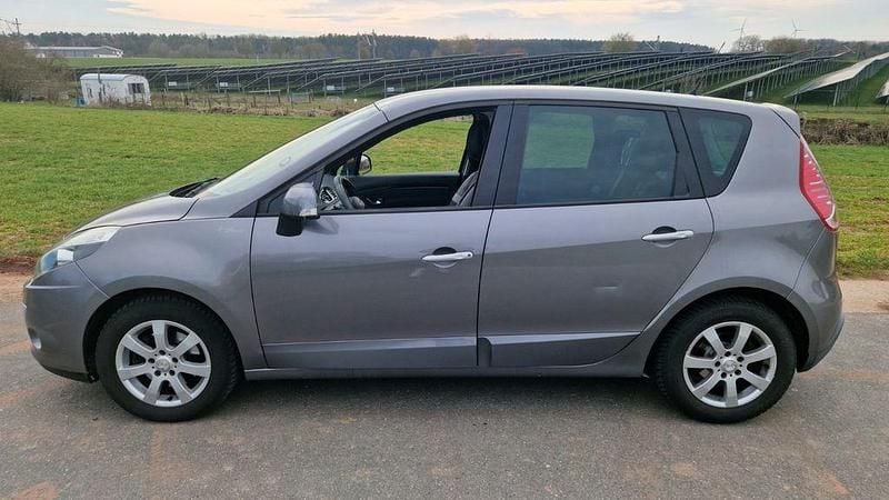 Gebraucht Renault Scénic III 110 PS (80 kW) 2011 Grau Van / Kleinbus