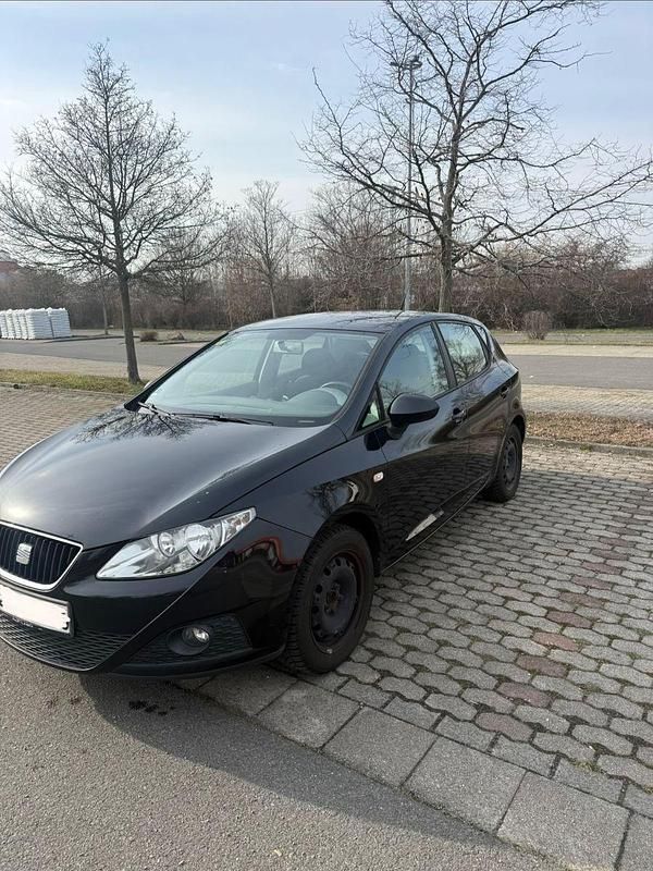 Usata Seat Ibiza Reference 86 CV (63 kW) 2011 Nero Utilitaria