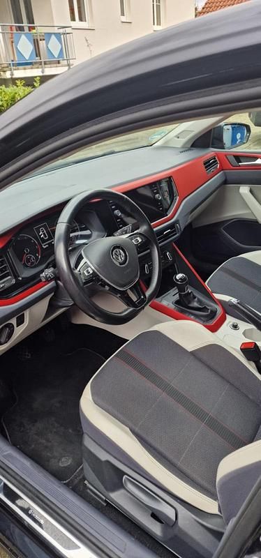 Gebraucht VW Polo Edition 95 PS (69 kW) 2018 Schwarz Kleinwagen