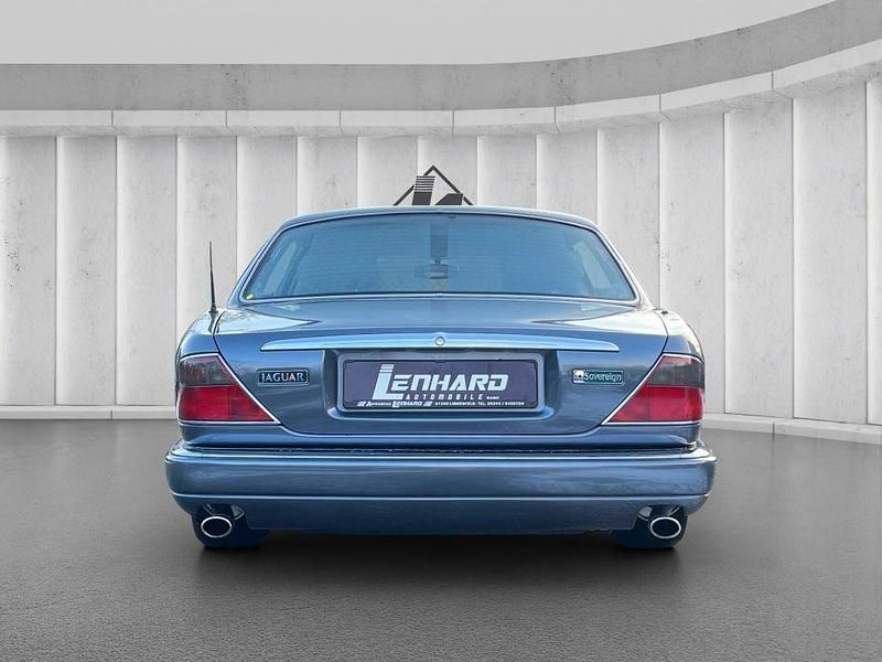 Gebraucht Jaguar X300 241 PS (177 kW) 1996 Blau Limousine