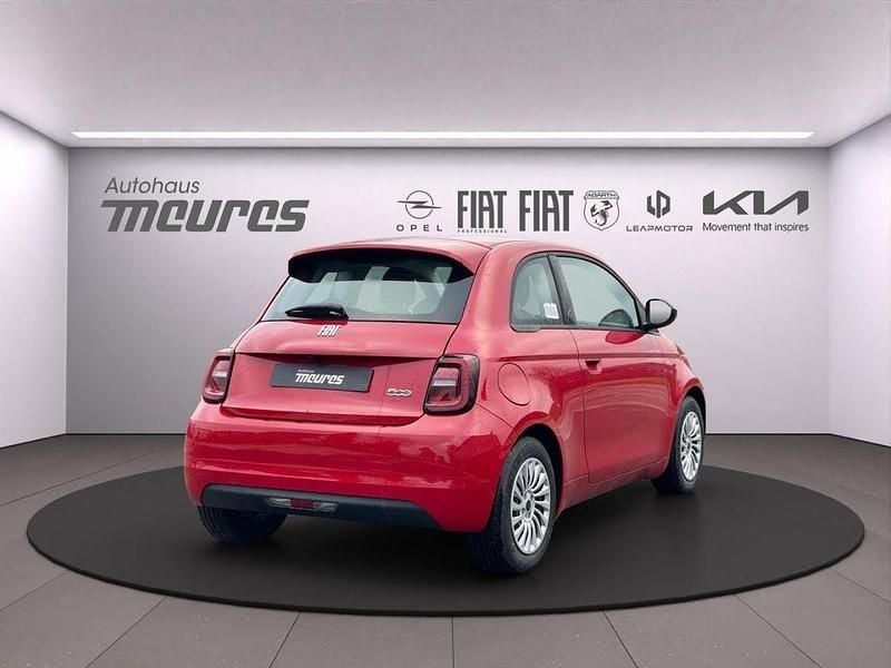Neu Fiat 500e Red 86 kW (118 PS) 2025 Rot Kleinwagen