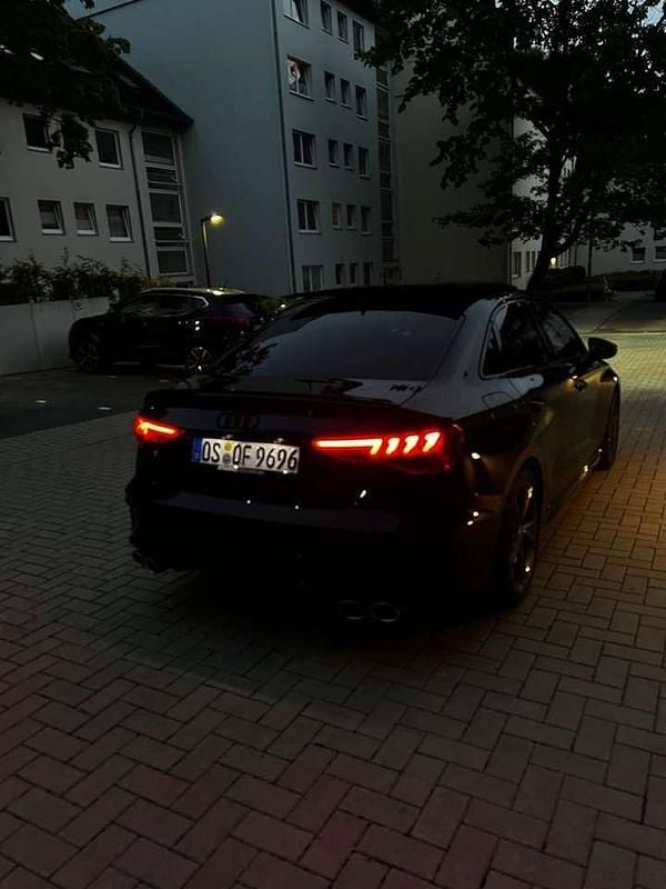 Gebraucht Audi S3 Basis 310 PS (228 kW) 2021 Schwarz Limousine